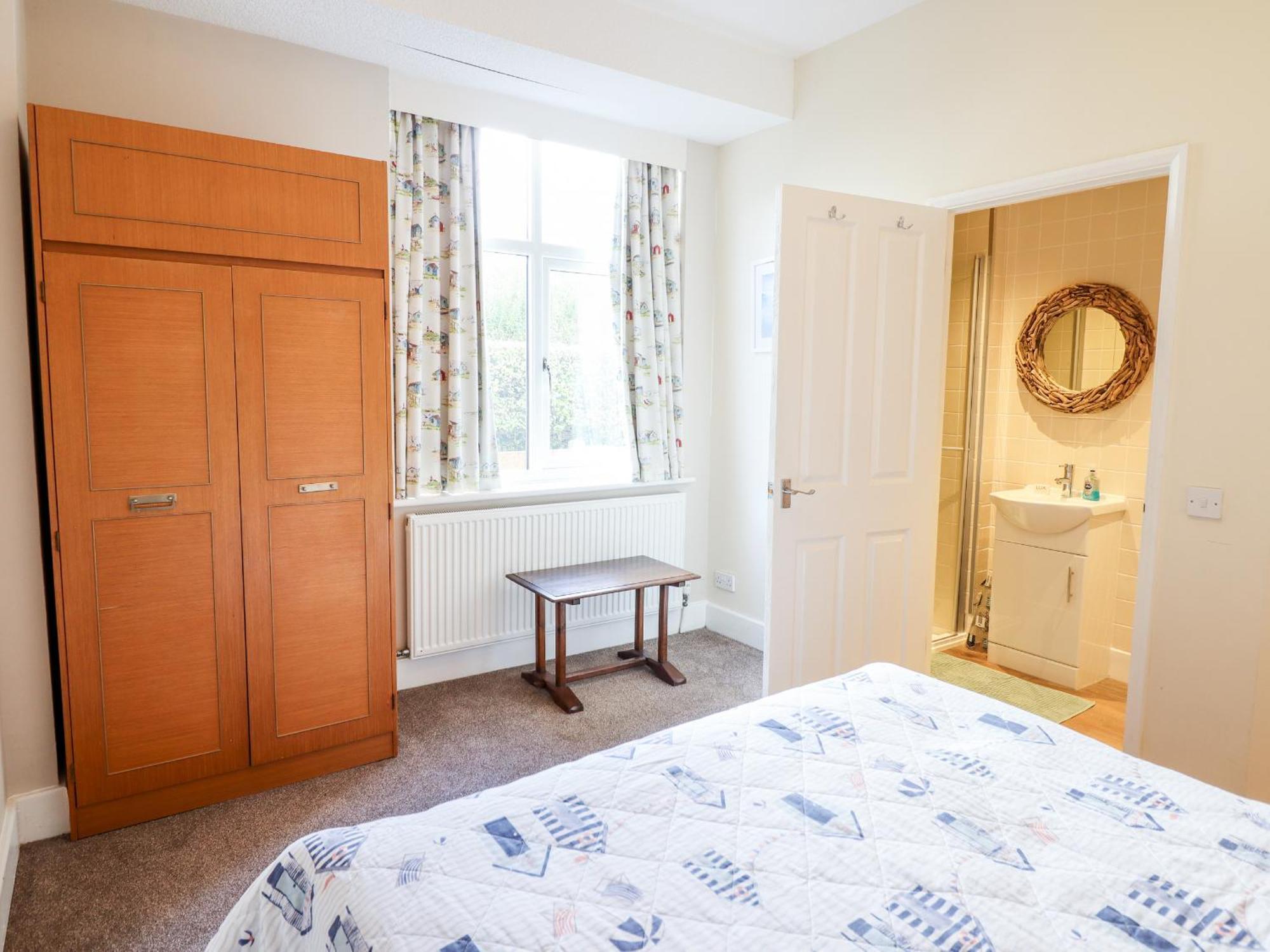 Meadway House Villa Rhôs-on-Sea Екстериор снимка