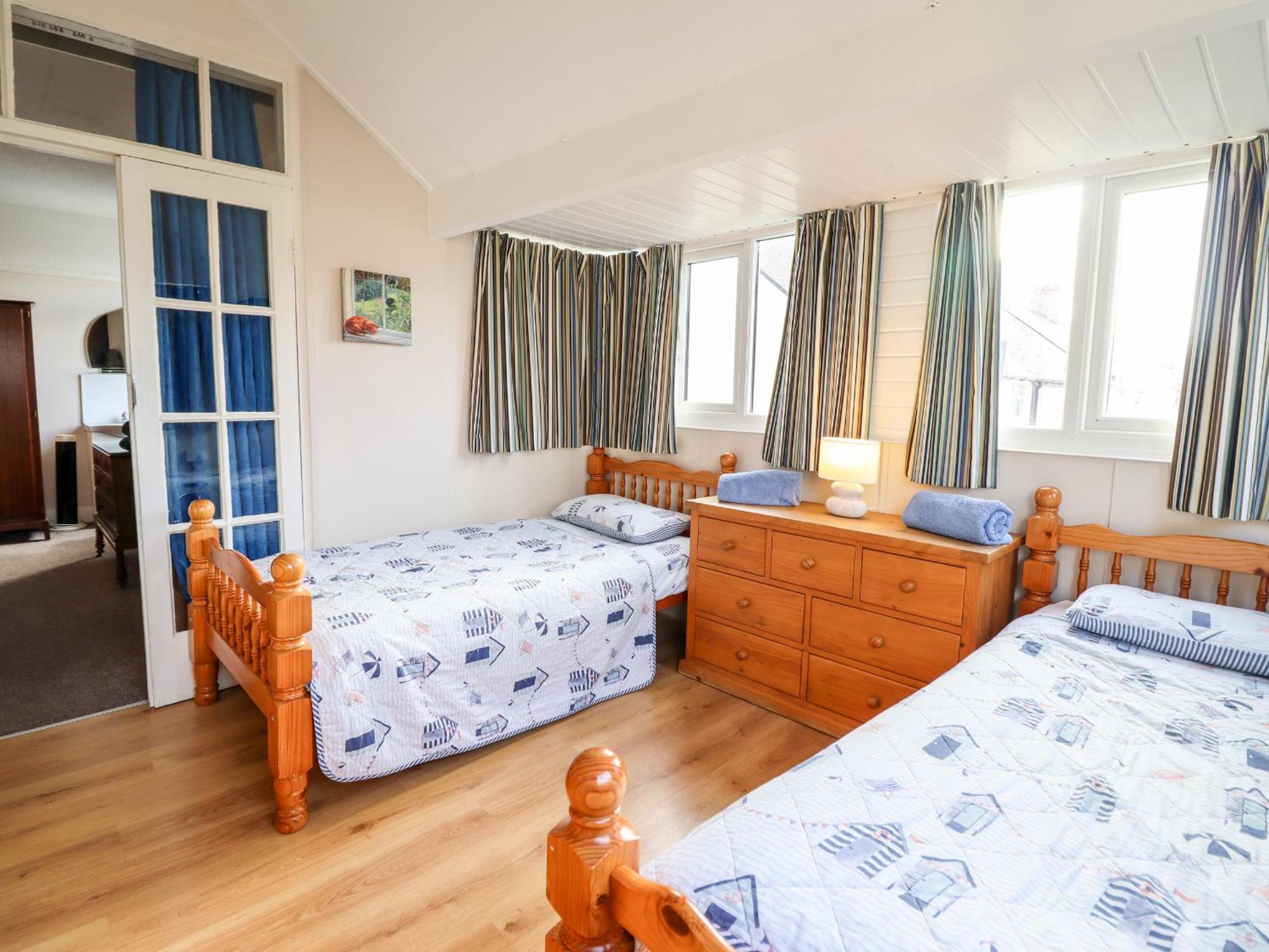 Meadway House Villa Rhôs-on-Sea Екстериор снимка