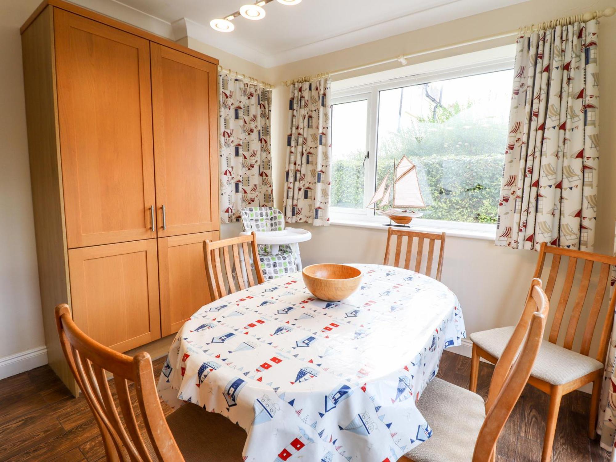 Meadway House Villa Rhôs-on-Sea Екстериор снимка